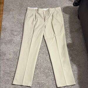 Men’s Khaki Pants